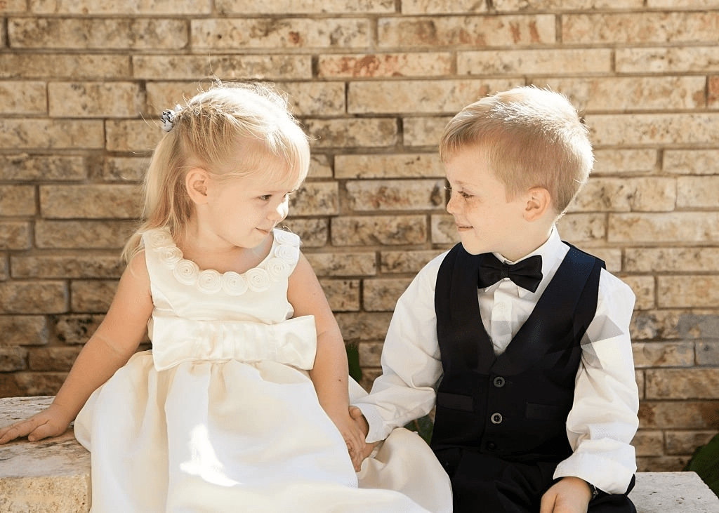 Bocah Empat Tahun di Madura Bertunangan, Pakar UNAIR Himbau Sosialisasi Hak Anak