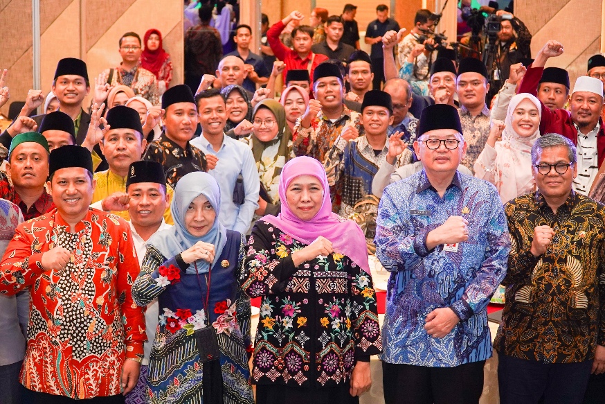 Rakor Pengembangan OPOP, Khofifah Bagikan Tiga Semangat Majukan Ekonomi Pesantren