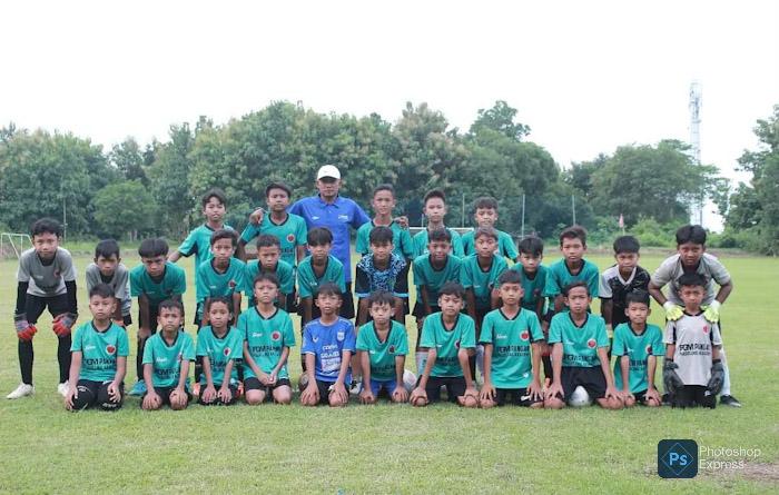 Gratiskan Anak Didiknya dalam Berlatih, SSB Magelung Akademi Juarai Turnamen Anak Usia Dini