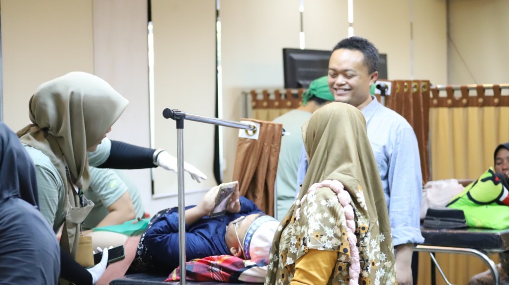 Ratusan Anak Ikut Khitan Masal di Kantor PT Pegadaian Kanwil XII&nbsp;Surabaya