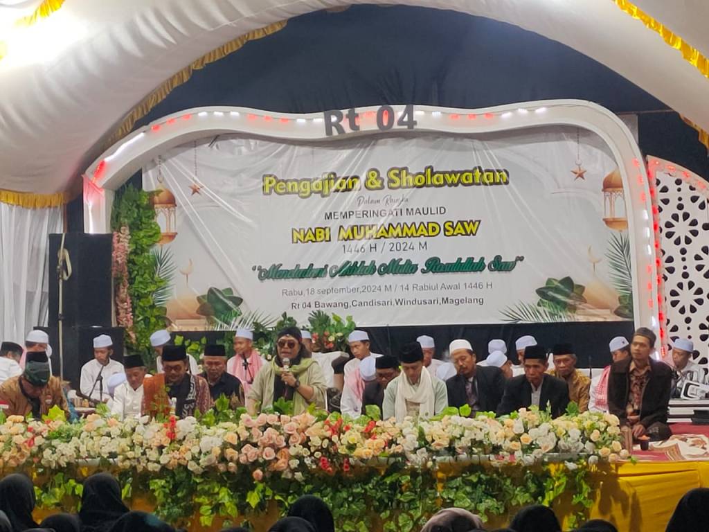 Peringati Maulid Nabi Muhammad, RT 04 Bawang Gelar Sholawatan Dan Pengajian&nbsp;Umum