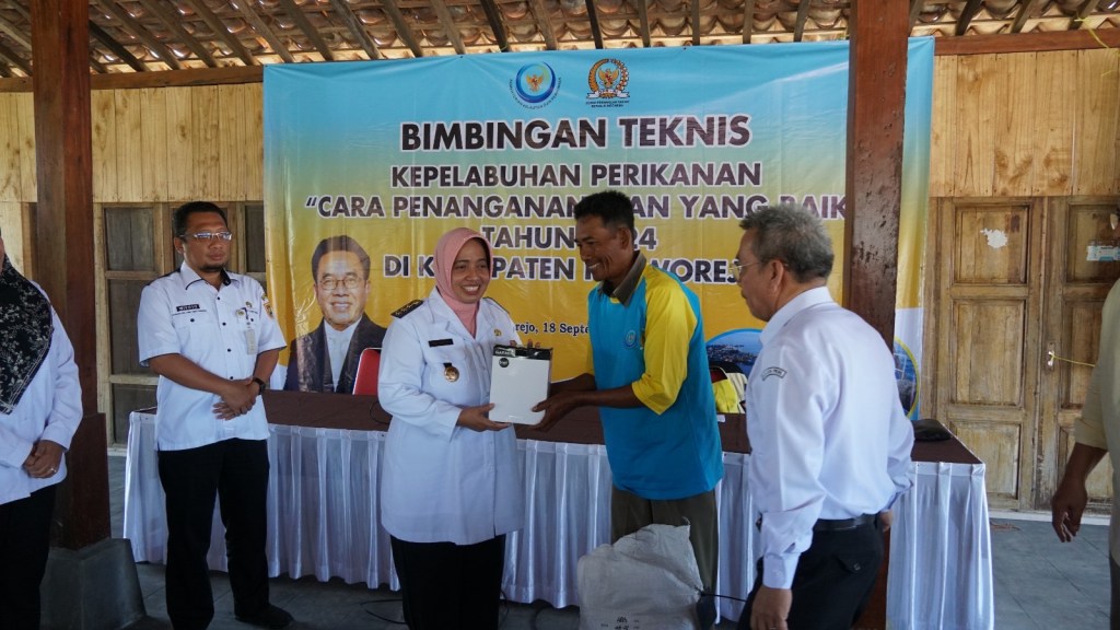 Bupati Yuli Hastuti Dukung Peningkatan SDM Bagi Nelayan&nbsp;Purworejo